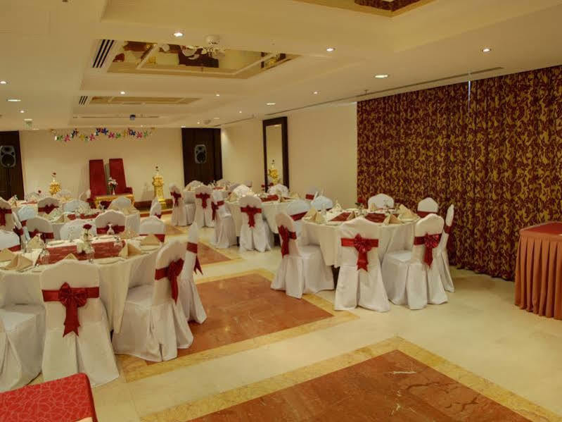 Sharjah Palace Hotel Luaran gambar